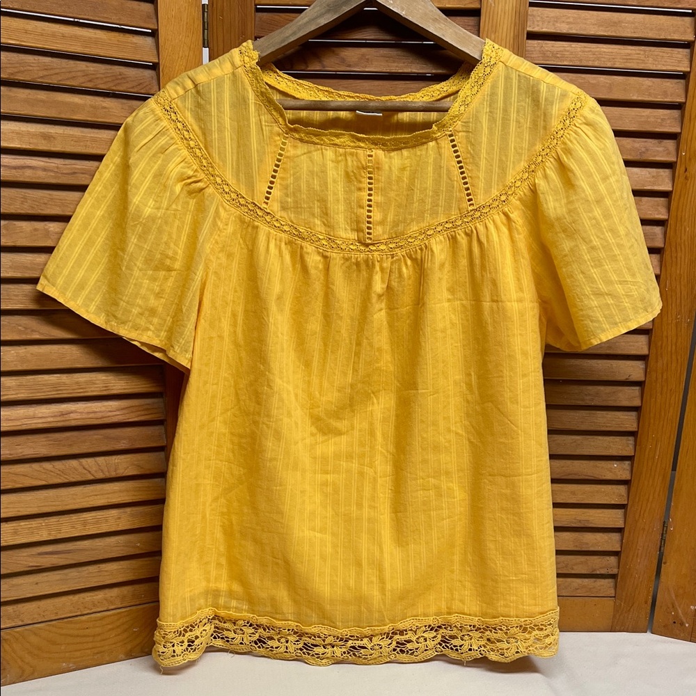 GAP Yellow Women's Blouse with Lace Detail